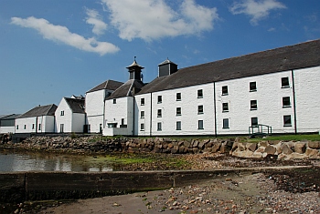 Laphroaig Distillery :: Islay Info